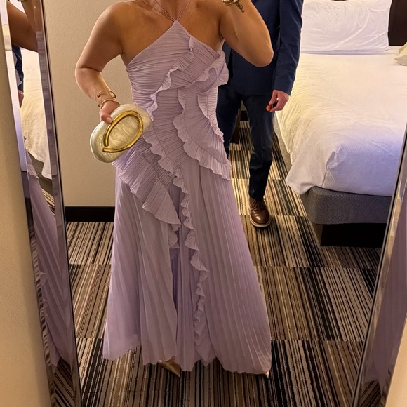 Elegant Ruffle Halter Pleated Maxi Dress in Lavender - Picture 2 of 4